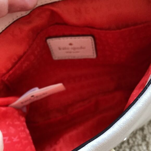 Kate Spade Aster Court Naomi Crossbody Bag Purse Quilted White Red Lining VEUC - Picture 12 of 15